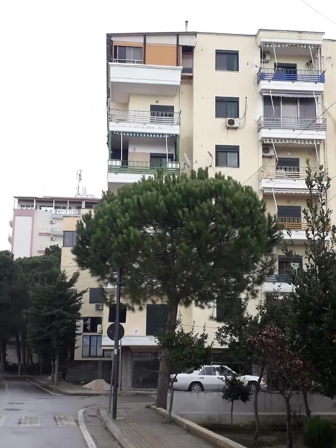 Roan Apartament Near Sea Durres Apartment